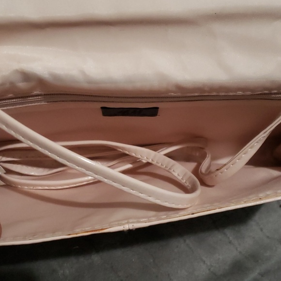 Pale Pink, Patent Leather, Clutch/Crossbody - Picture 3 of 8